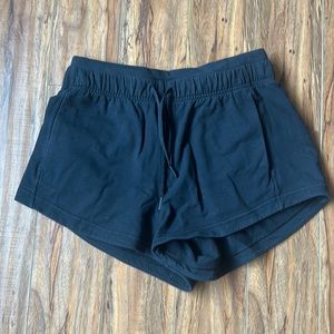 Lululemon Inner Glow High-Rise Short 3"